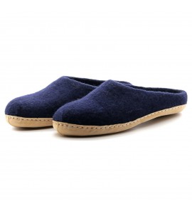 NEW wool house slippers NEW wool house slippers